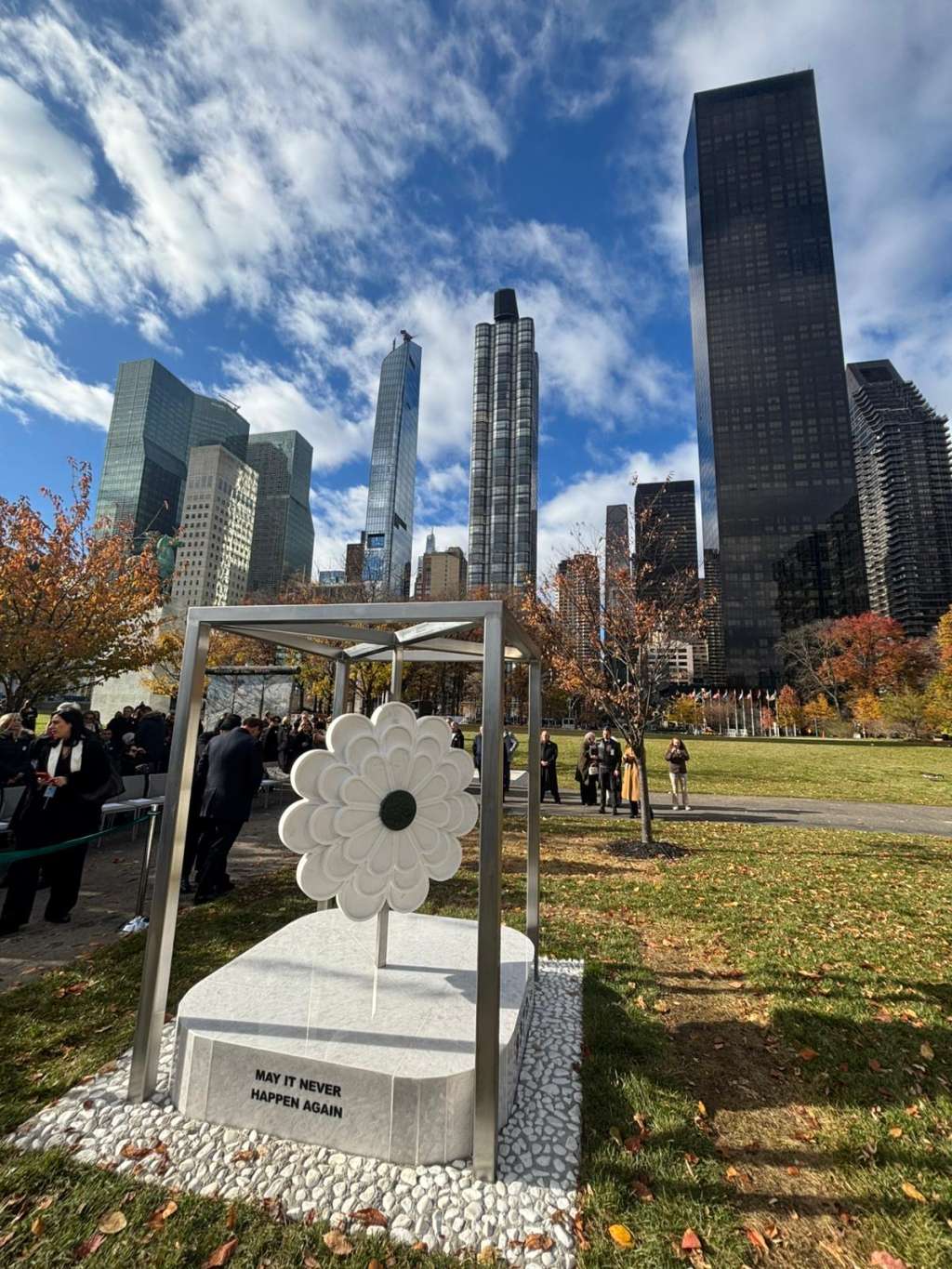 l b1292b56088e26a5134d70138c547d2d